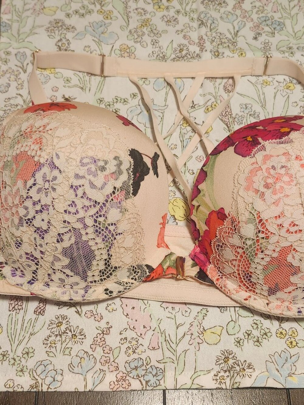 Cacique Boost Plunge Front Clasp Bra 42D Cream Lace Lane Bryant Strappy Back NWT